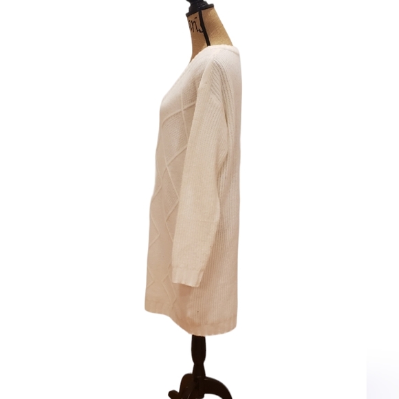 Joe Fresh Sweater Dress - Picture 4 of 6